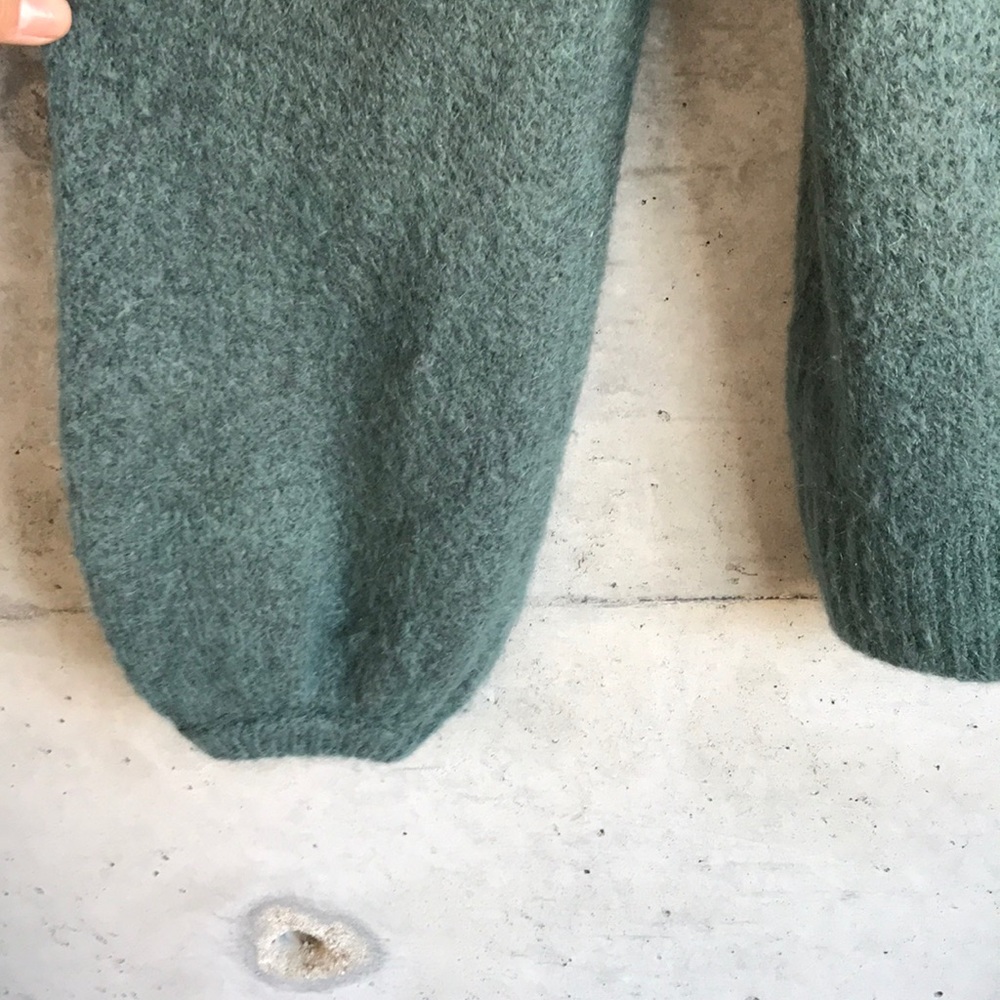Monnteau Sweater - Picture 5 of 5